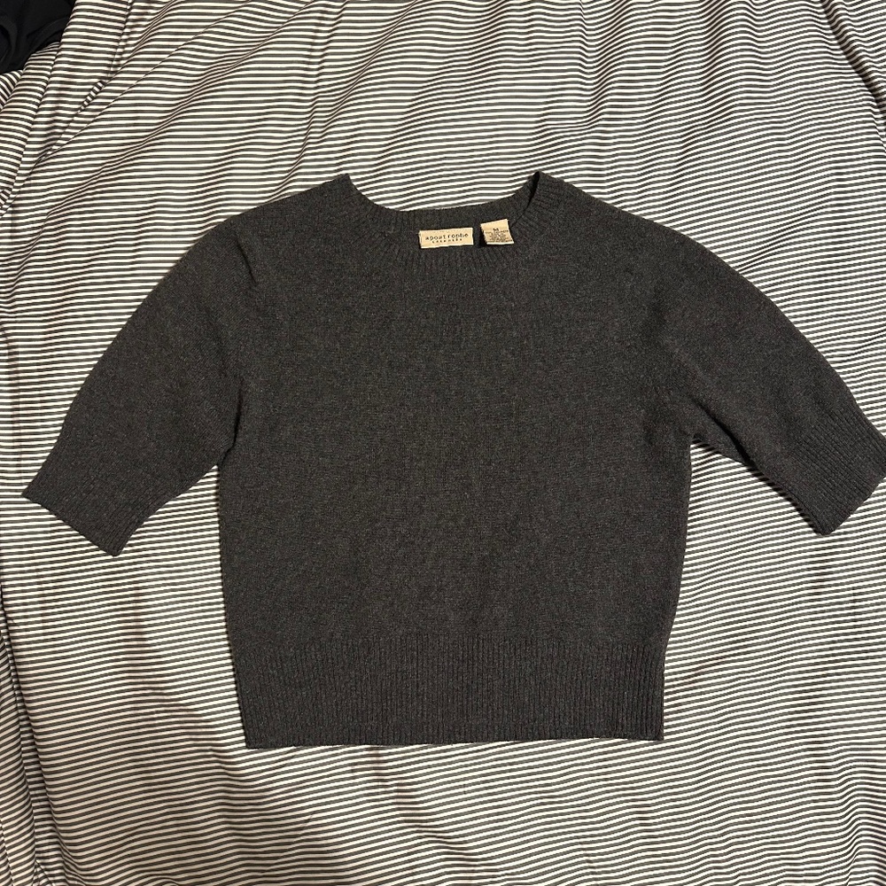 Apostrophe Charcoal Gray Cashmere Pullover Sweater - Size M